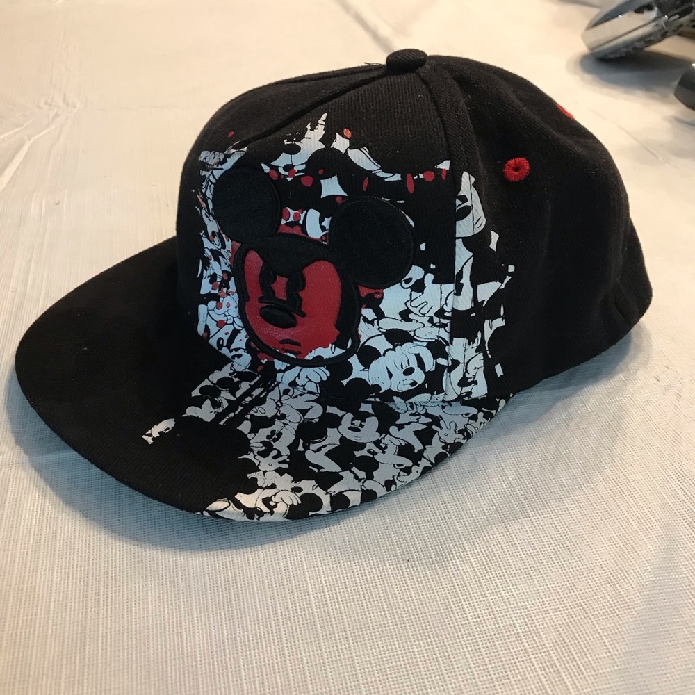 Youth size Disney Mickey Mouse baseball cap black red white boy girl